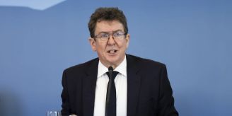 Albert Rösti - Baldiger Entscheid über Regulierung von Online-Plattformen