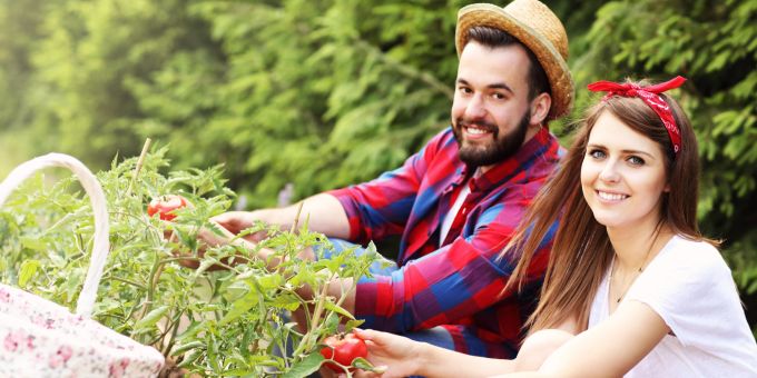Die Freizeit im Garten ist eine gute Alternative, um gemeinsam Zeit zu verbringen. Freizeit