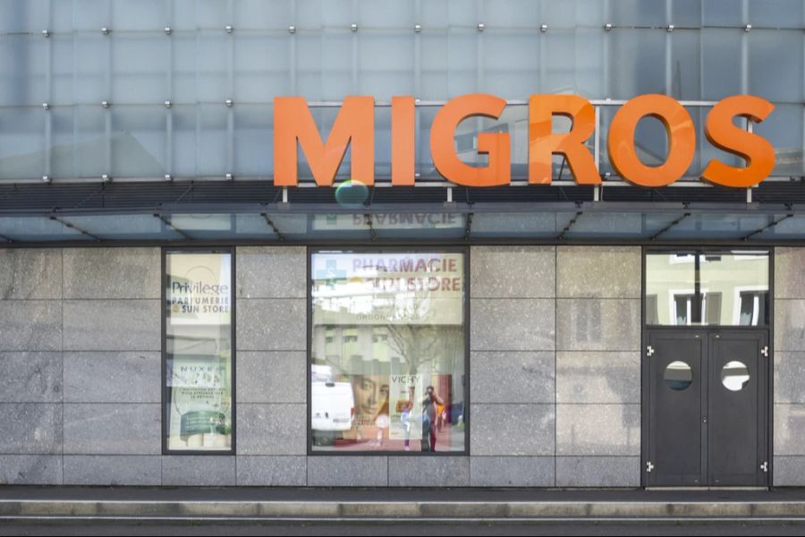 Die Migros baut um.