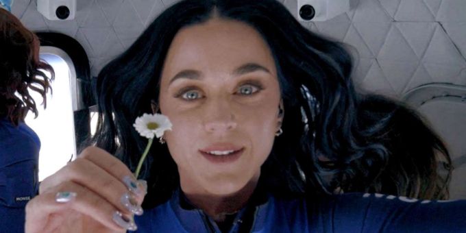 Katy Perry im Weltall – das Blüemli streckte sie für ihre Tochter Daisy (4) in die Kamera. Katy Perry
