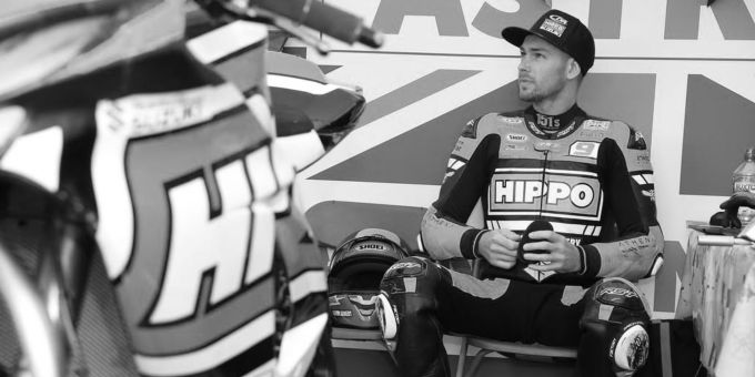 Shane Richardson ist bei einem Rennen der britischen Supersport-Serie verstorbeno. Shane Richardson
