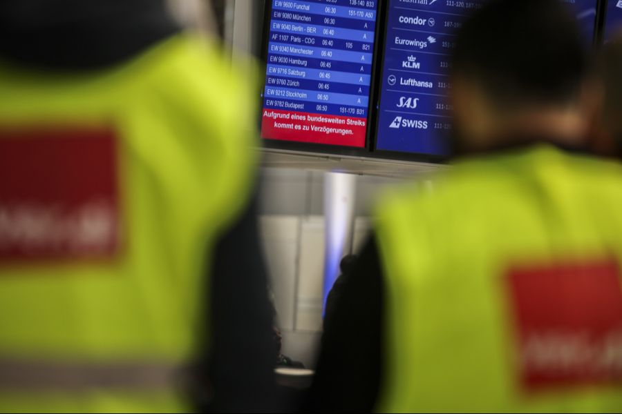 Künftig sollen Passagiere nur noch eine Entschädigung zugute haben, wenn ihr Flug mehr als vier Stunden Verspätung hat. (Symbolbild)