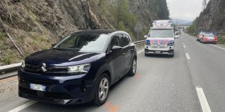 Übersehen - Auto kollidiert in Celerina GR mit Rennvelofahrer