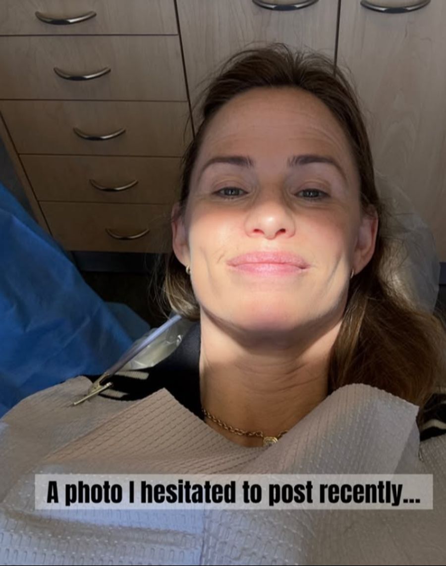 So sieht Jennifer Garner beim Zahnarzt aus.