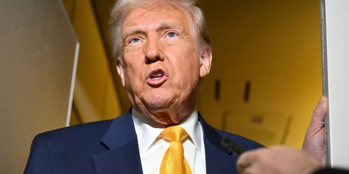 Trumps Zölle und die Gegenmassnahmen verschärfen die globale Haushaltslage und setzen Staaten unter Druck. (Archivbild) Donald Trump
