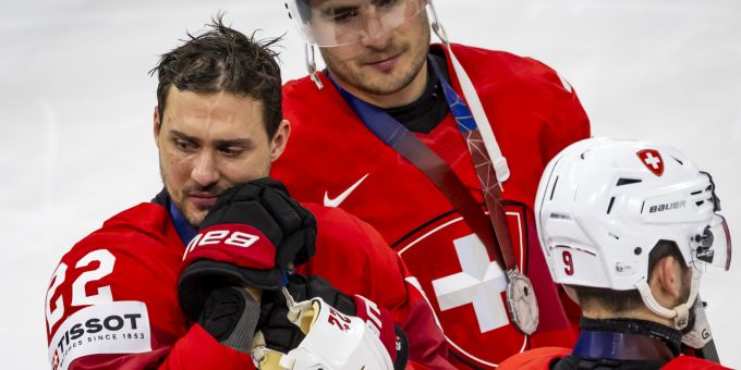 Ein emotionaler Nino Niederreiter nach der FInal-Niederlage an der WM 2025 gegen die USA. Nino Niederreiter