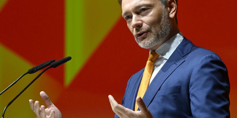 Christian Lindner (FDP) verhandelt immer wieder mit Kanzler Olaf Scholz (SPD) und Wirtschaftsminister Robert Habeck (Grüne) über den Etat.