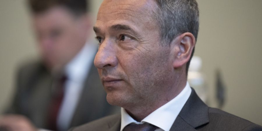 Die Bündner Regierung mit Finanzminister Martin Bühler sieht beim Bündner Finanzausgleich aktuell keinen grösseren Anpassungsbedarf.