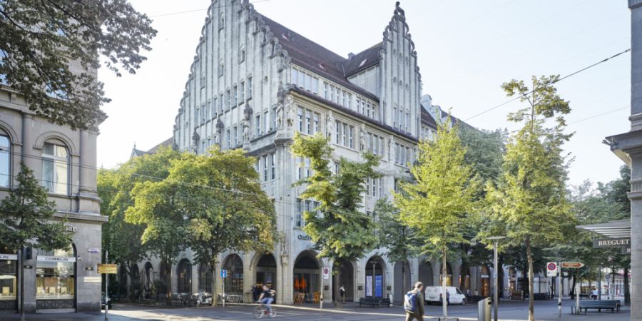 Die Schweizer Privatbanken haben 2025 so hohe Vermögen verwaltet wie noch nie. Die 68 untersuchten Privatbanken verwalteten Ende 2025 Vermögen von rund 3,5 Billionen Franken. (Bankgeb...
