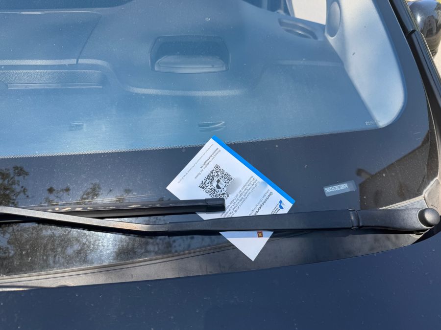 Die Polizei weiss Bescheid – der erste Strafzettel liegt bereits vor.