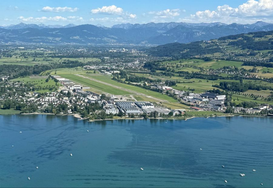 Ein letzter Blick auf den Flughafen Altenrhein, bevor es Richtung Mittelmeer geht.