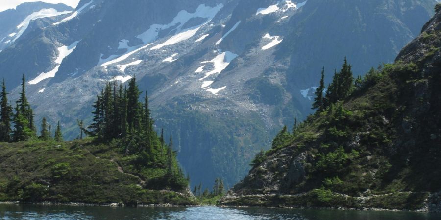 Der Vorfall soll sich auf einem Wanderweg, rund 700 Kilometer nordwestlich von Vancouver, ereignet haben.