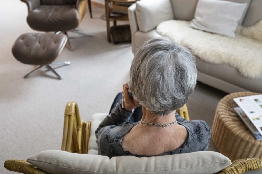 Seniorin Telefon malreden