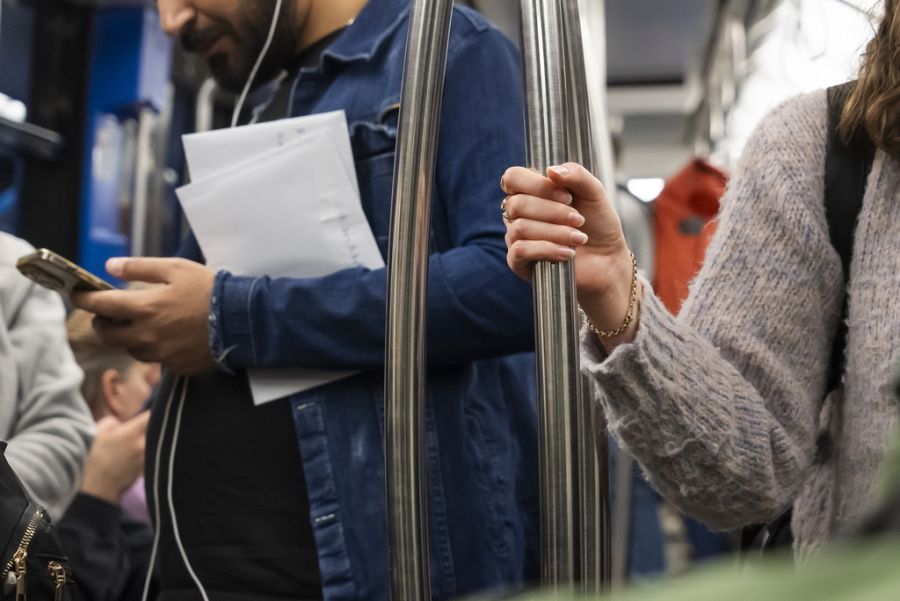 In der Schweiz setzen ÖV-Unternehmen auf Dialog statt Geldstrafen. (Symbolbild)