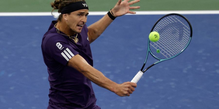 Alexander Zverev spielt am Samstag bei den US Open um den Einzug ins Achtelfinale.