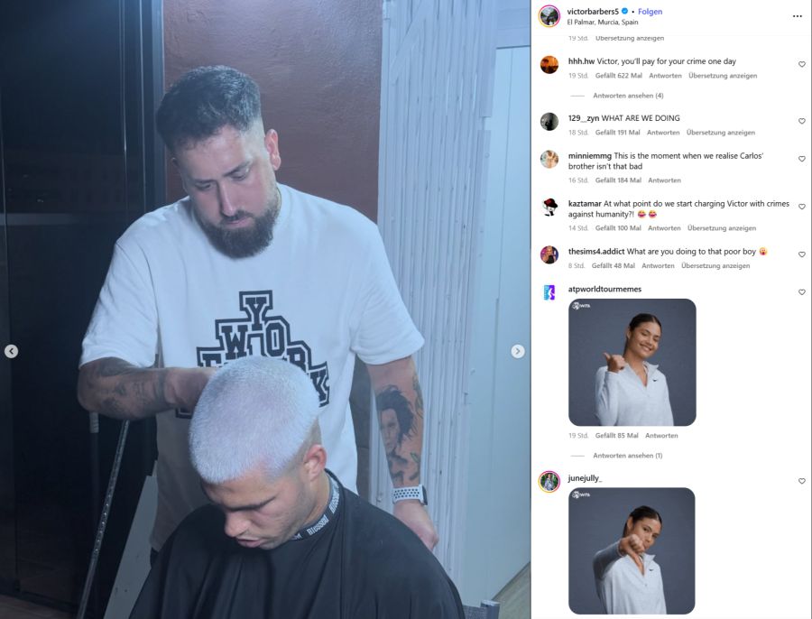 Seinen neuen Haarschnitt bekommt Carlos Alcaraz bei seinem Stamm-Coiffeur in Murcia.