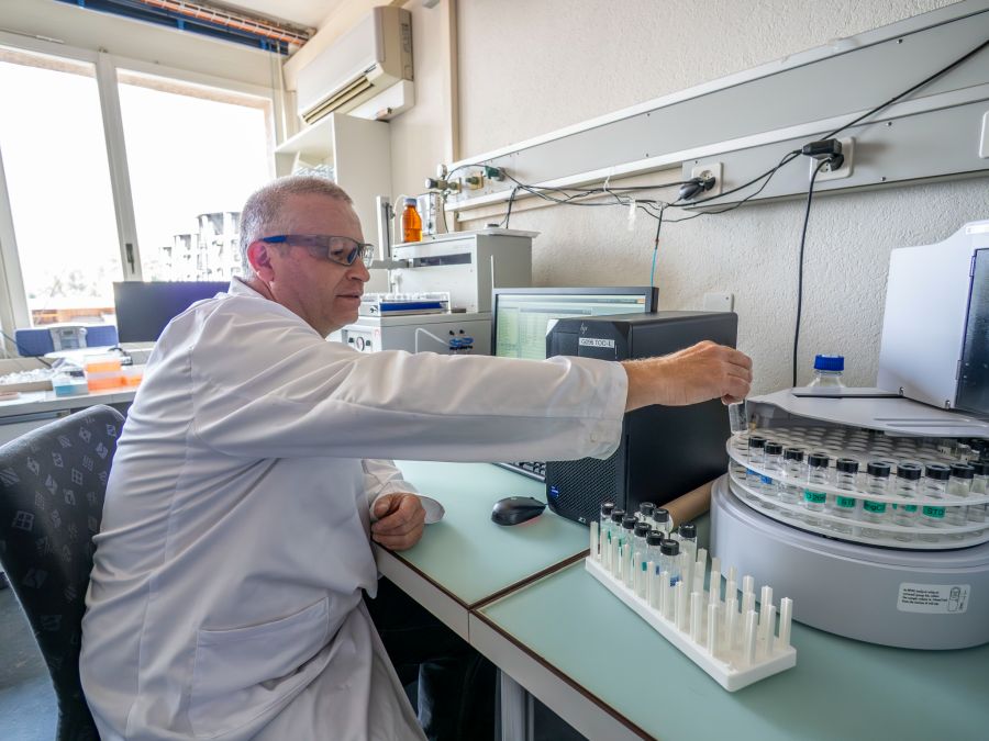 Labortechniker Reto Schaffner