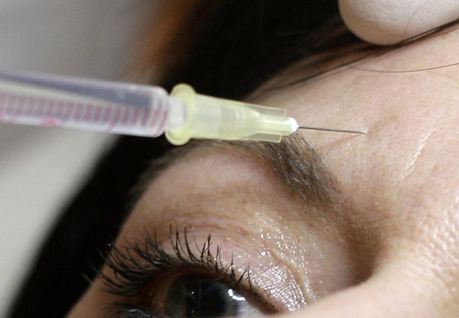 In Deutschland boomen illegale Behandlungen mit Botox.