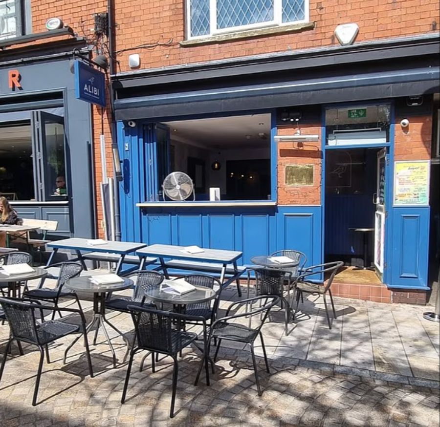 Die neue Regel bringt der Alibi-Bar Kritik ein.