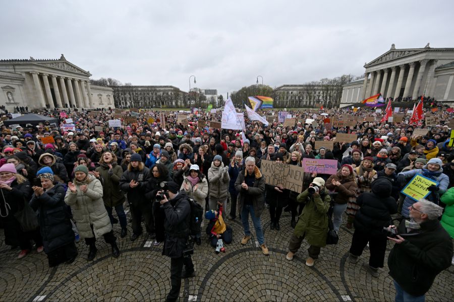 Demo Königsplatz