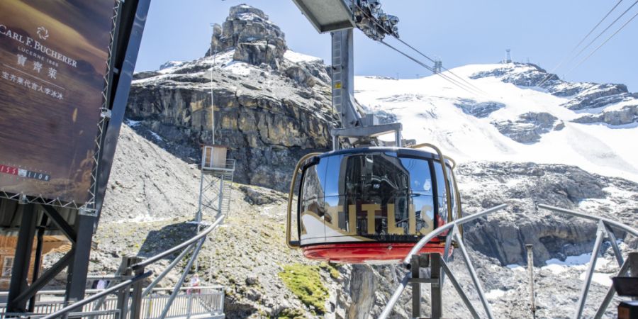 Die Titlis Bergbahnen haben in dem im Oktober abgelaufenen Geschäftsjahr 2024/25 über eine Million Besucherinnen und Besucher befördert. Aufgrund eines positiven Sondereffekts im Jah...