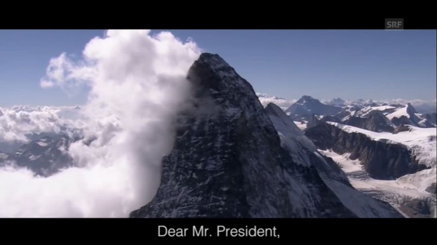 Es ist eine satirische Reaktion auf «America First», den Slogan von Donald Trump.