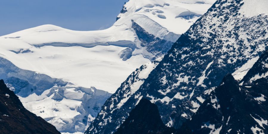 Eis vom Gletscher am Grand Combin wird im heute eröffneten Eis-Archiv in der Antarktis aufbewahrt. (Archivbild)