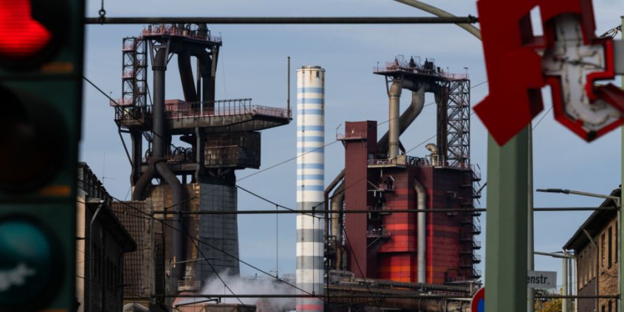 Die deutsche Wirtschaft ist trotz aller Krisen zu Jahresbeginn deutlicher gewachsen als erwartet. Das Bruttoinlandprodukt (BIP) legte im ersten Quartal zum Vorquartal um 0,3 Prozent zu....