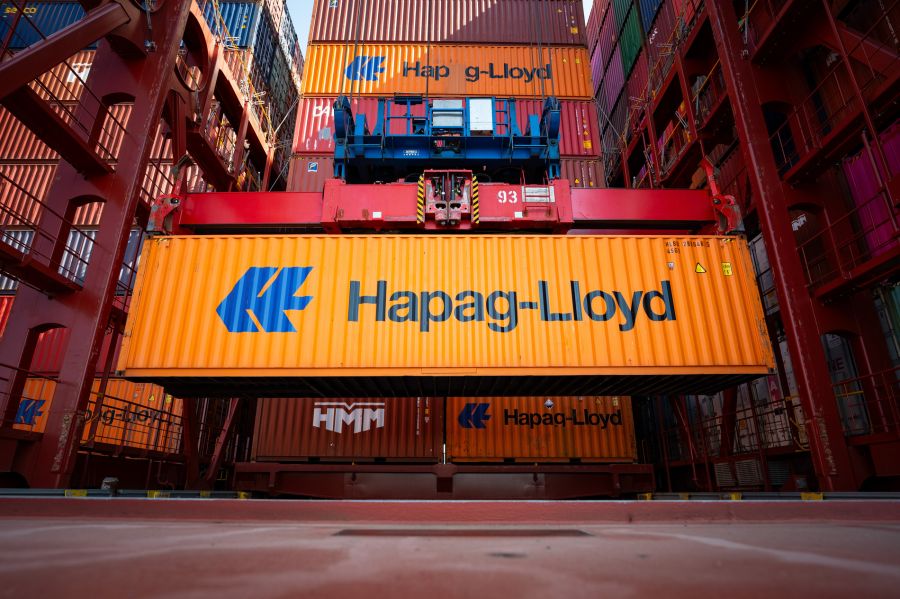 Der Iran verlangt  nun eine Maut und warnt vor Minen in der Strasse von Hormus.