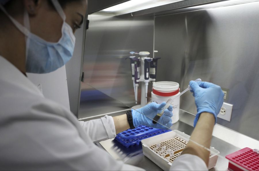 Beth und Laura entschieden, dass ihre Kinder einen DNA-Test machen sollten. Die Ergebnisse bestätigten ihre Befürchtungen. (Symbolbild)