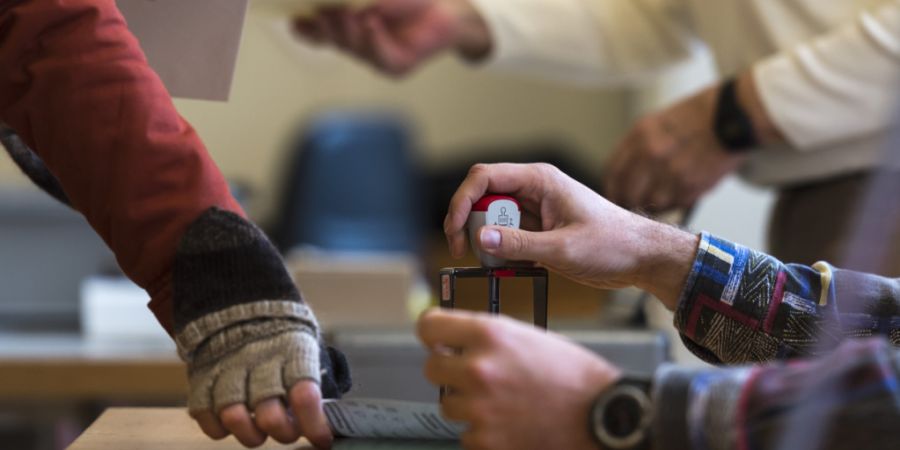 Die Stadt Bern will die politischen Rechte aktualisieren. (Symbolbild)