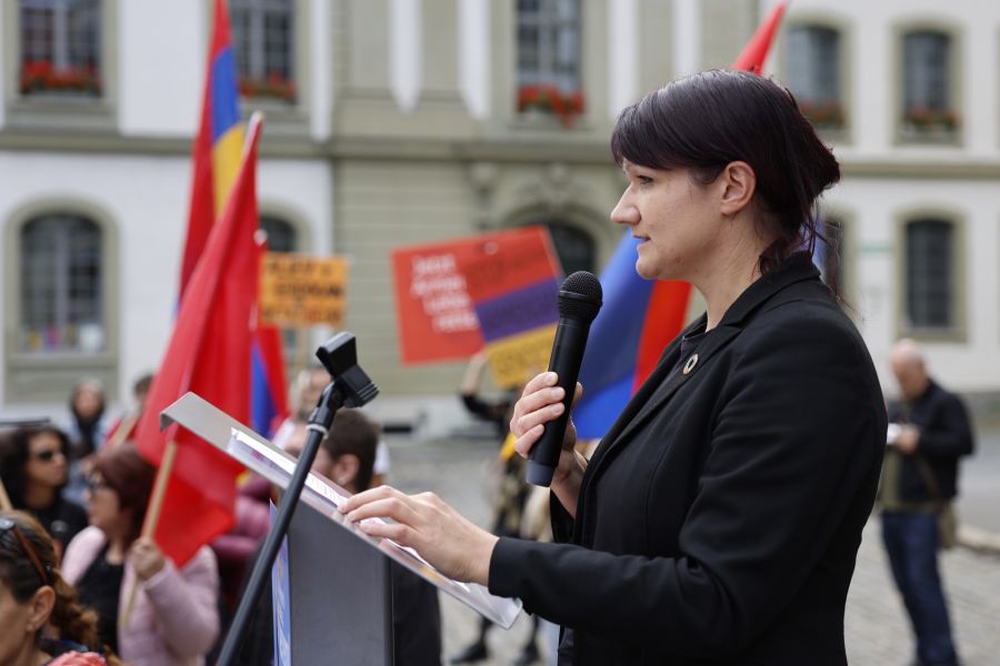 Zweite Frau im Bunde ist Grünen-Nationalrätin Christine Badertscher.