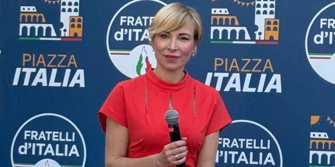 Rachele Mussolini ist die Enkelin des faschistischen Diktators Benito Mussolini. Rachele Mussolini