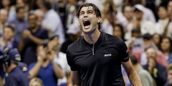 Taylor Fritz jubelt über den Finaleinzug an den US Open. US Open