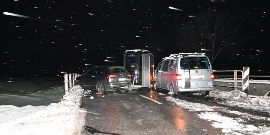 Unfall mit Anhänger.