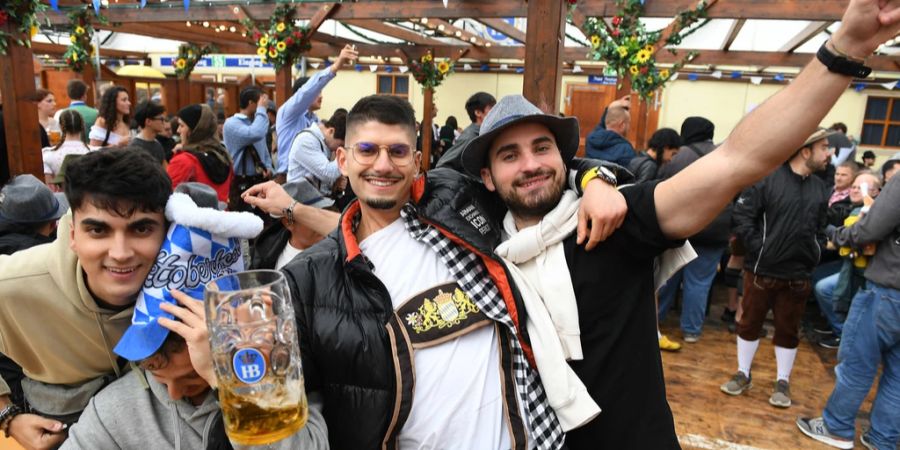 Beim Oktoberfest in München (D) steht das Bier im Zentrum.