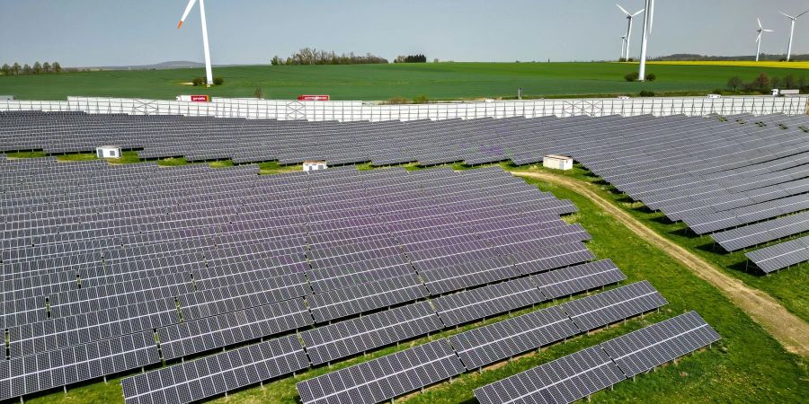 Strom aus erneuerbaren Energien wird immer wichtiger. (Archivbild)
