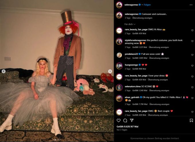 Die Fans von Selena Gomez feiern sie auf Instagram für ihr Halloween-Kostüm im Partner-Look. Selena Gomez