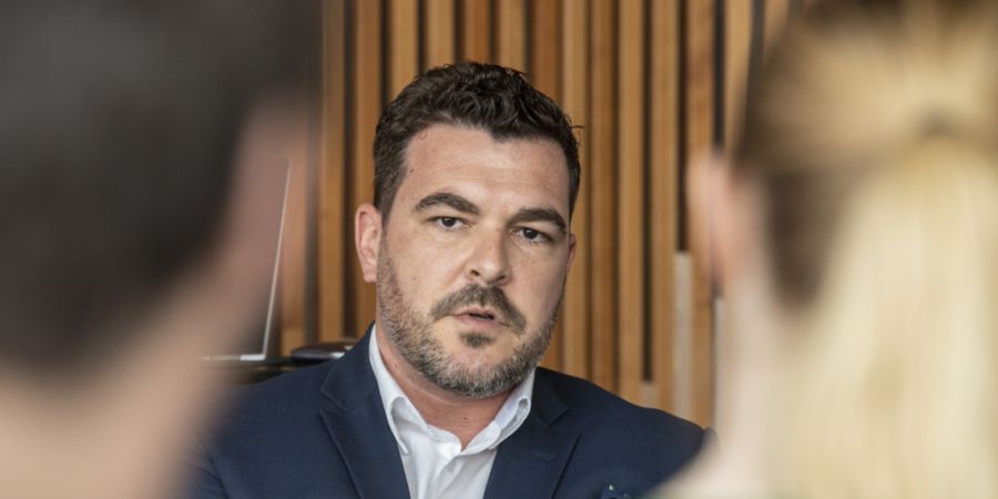 Der Zuger Baudirektor Florian Weber (FDP) will das KBZ für die Zukunft fit machen. (Archivaufnahme)