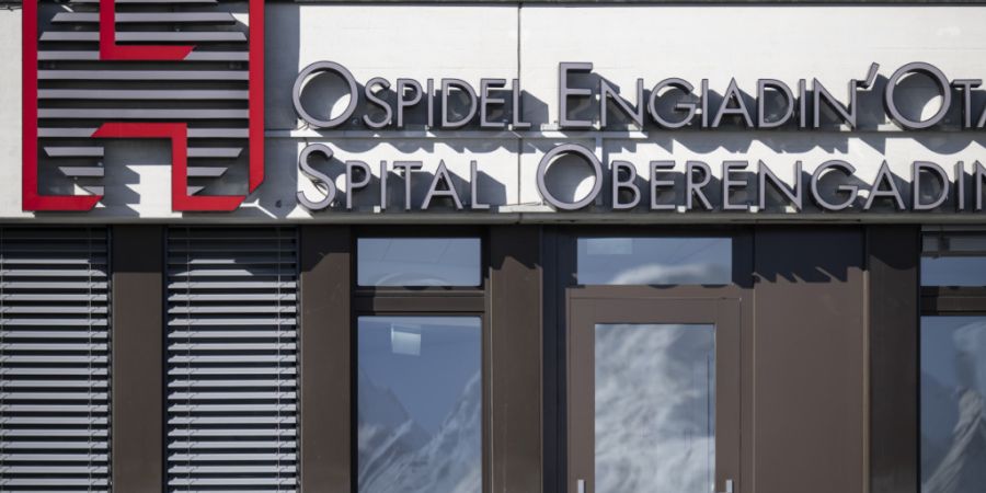 Am 27. September geht es bei kommunalen Abstimmungen im Oberengadin unter anderem um die Zukunft des Spitals in Samedan. (Archivbild)