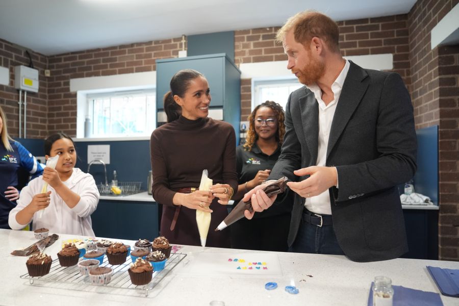Prinz Harry und Meghan Markle sind seit der UK-Rückkehr beliebter geworden.