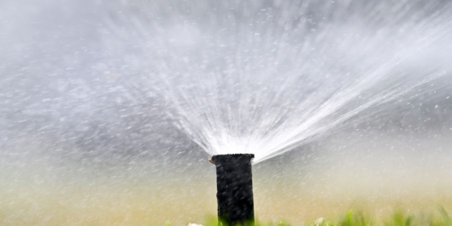Trotz Regen ist es in mehreren Oberbaselbieter Gemeinden nach wie vor tabu, den eigenen Garten zu bewässern. Die Wassersituation hat sich noch nicht entspannt - zum Beispiel in Gelterk...