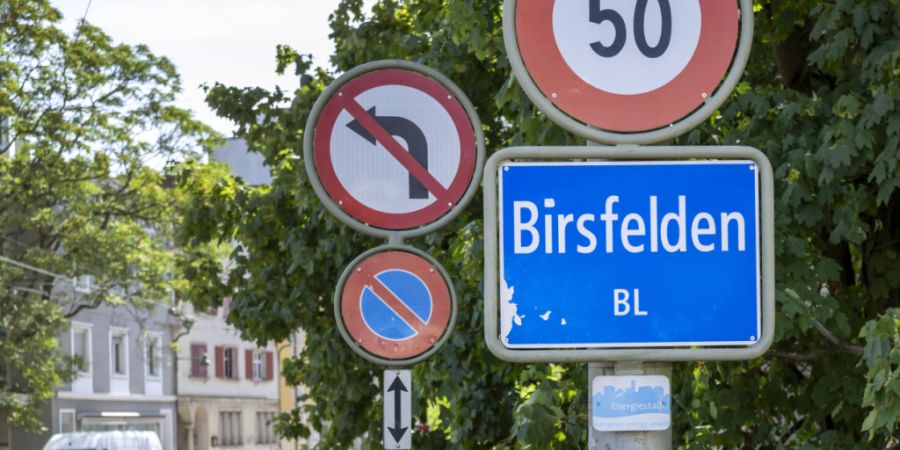 Birsfelden BL darf auf der Hauptstrasse Tempo 30 einführen. Die Arbeiten dafür werden am 12. Oktober beginnen. (Archivbild)