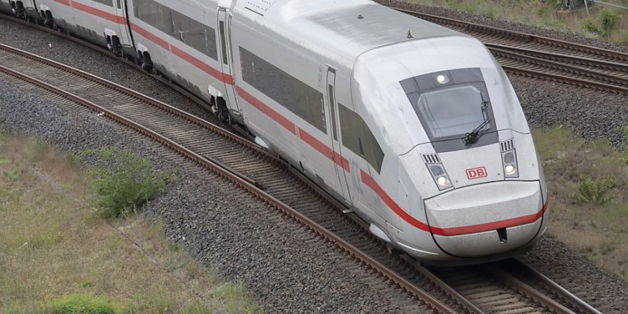 Deutsche Bahn einigt sich mit Gewerkschaft der Lokomotivführer (Symbolbild)