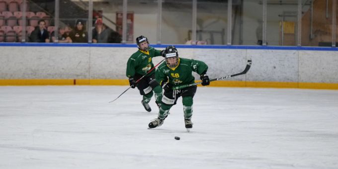 Die HC Thurgau Ladies verlieren gegen Lugano mit 3:0 und können sich somit in der Tabelle nicht absetzen Die HC Thurgau Ladies beim Spiel gegen Hockey Club Ladies Lugano