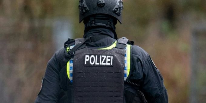 Wiesbaden - Mutmasslicher Betreiber von illegalem Drogen-Marktplatz im Darknet festgenommen
