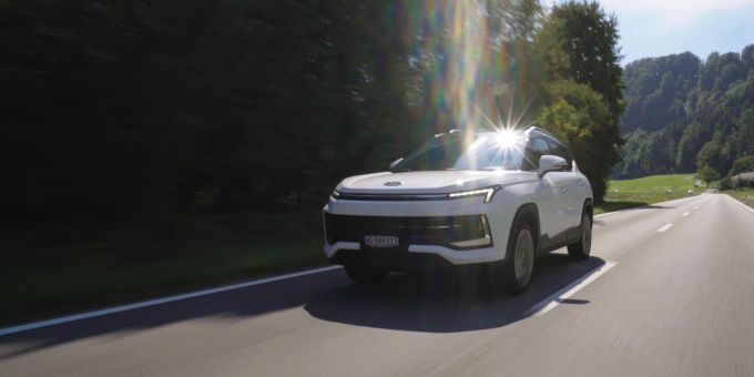Cyndie testet - Elektroauto JAC e-JS4: Kampfansage aus China