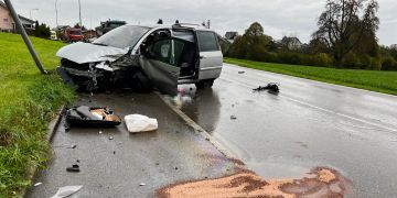 Bernhardzell: Kollision zwischen zwei Autos