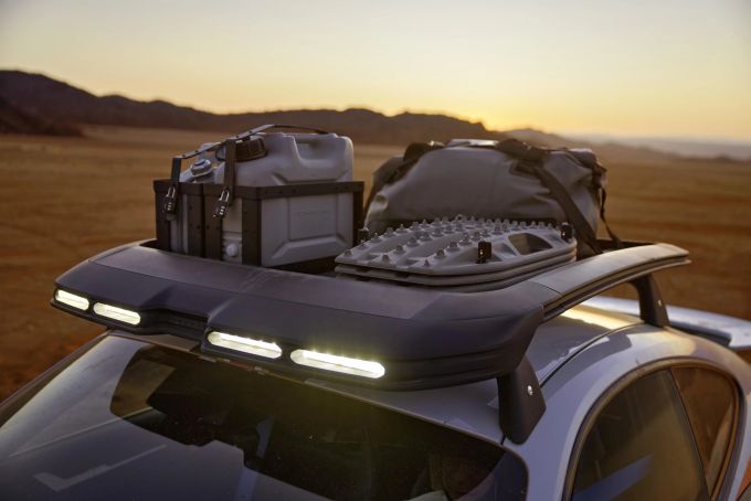 Form und Funktion: Der Dachträger dürfte von den wenigsten Kunden benötigt werden – sieht aber gut aus Porsche 911 Dakar Dachzelt