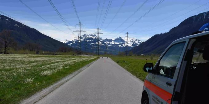Benken: Auffahrkollision zwischen zwei Velos.